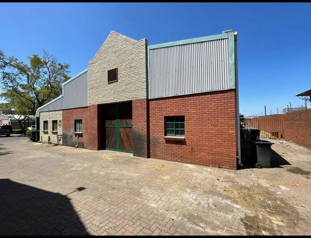 INDUSTRIAL PROPERTY TO RENT IN HENNOPSPARK